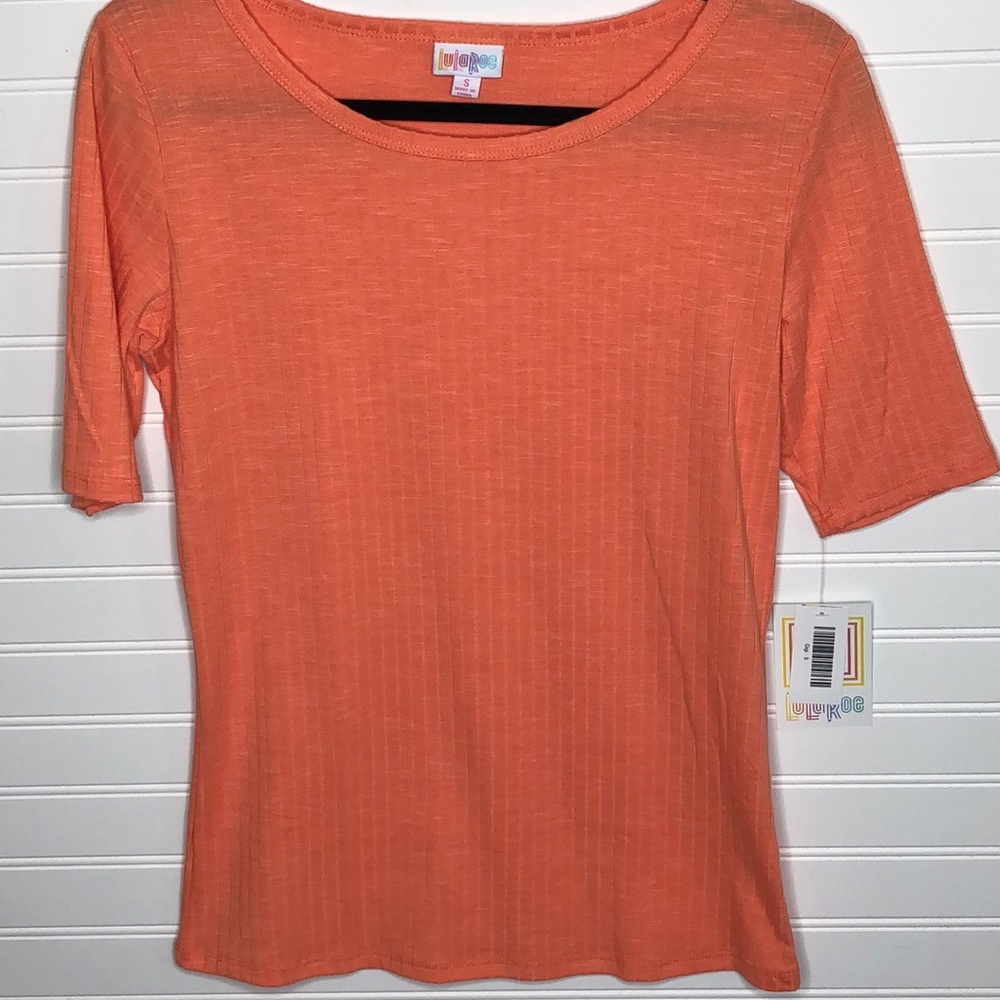 LuLaRoe Gigi top